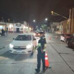 Secuestraron nueve vehículos tras un operativo en la plaza Alfonsina Storni