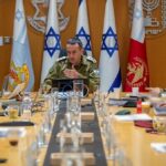 Israel dice que por ahora no responderá la ofensiva de Irán, pero advierte que le hará “pagar el precio” del ataque