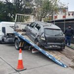 Levantaron un auto abandonado en Villa Palacios y ya son más de 500 los retirados
